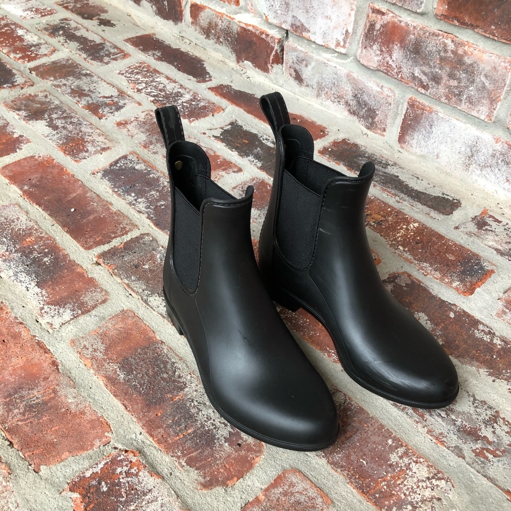 🥰 SOLD 🥰 Sam Edelman Tinsley boots size 4